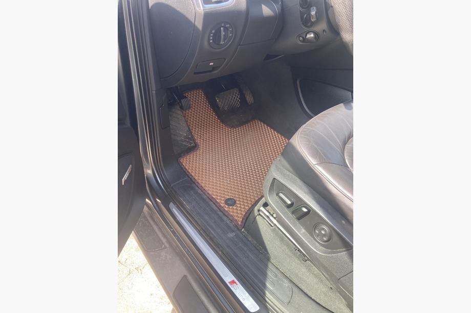 Audi Q7 2005-2015 Dywaniki EVA (ceglaste) 3 rzędy (6 dywaników) Image