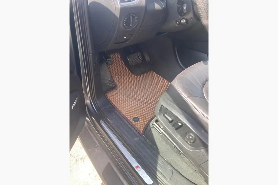 Audi Q7 2005-2015 Dywaniki EVA (ceglaste) Image