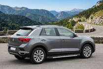 Volkswagen T-Roc 2017-2025 Progi Boczné Duru (2 szt., Aluminium) zdjęcia 1