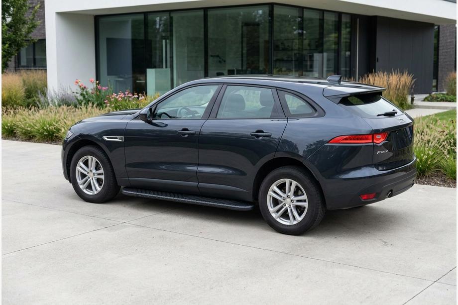Jaguar F-PACE 2016- Progi Boczné Bosphorus Black (2 szt., Aluminium) Image
