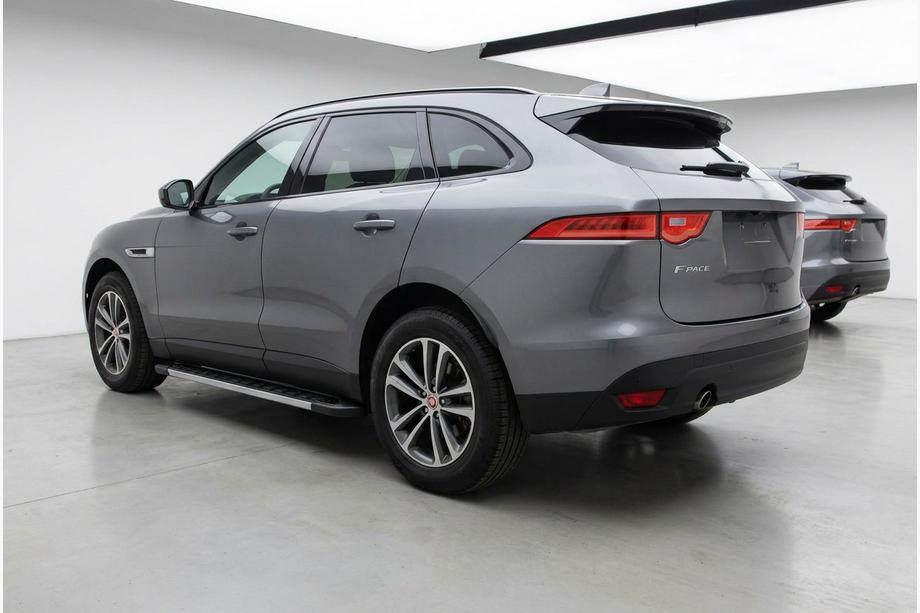 Jaguar F-PACE 2016- Progi Boczné RedLine (2 szt., Aluminium) Image