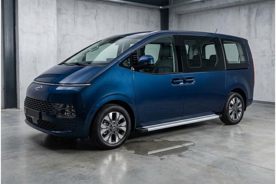 Hyundai Staria 2021- Progi Boczne Maya V2 (2 szt., Aluminium) Image