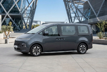 Hyundai Staria 2021- Progi Boczne Tayga Grey (2 szt., Aluminium) zdjęcia 1