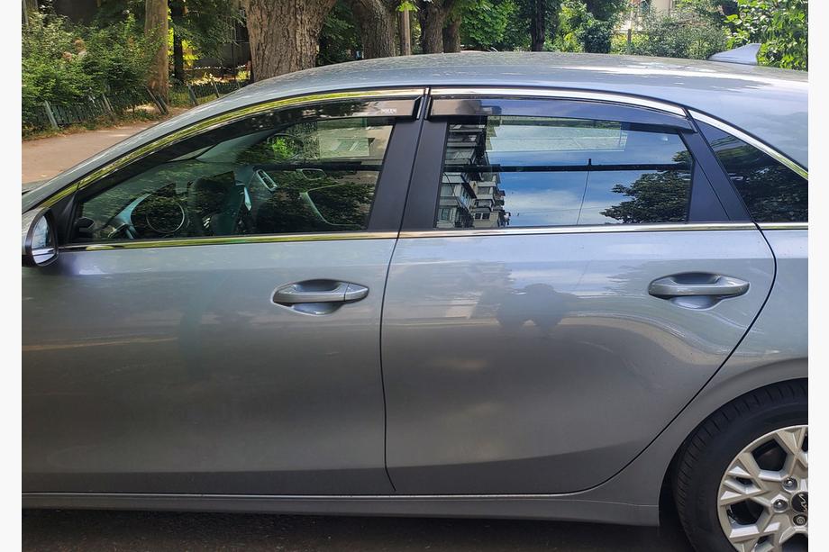 Kia Ceed 2018- Deflektory szyb z chromowaną listwą HB (4 szt., Niken) Image
