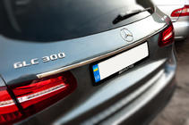 Mercedes GLC X253 2015-2022 Listwa chromowana nad tablicą rejestracyjną (stal nierdzewna) zdjęcia 3