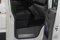 Volkswagen Crafter 2006-2016 Nakładki na wewnętrzne progi (Carmos V2) zdjęcia 1