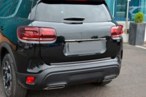 Citroen C5 Aircross 2017-2025 Listwa chromowana nad tablicą rejestracyjną (stal nierdzewna) zdjęcia 4
