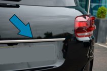 Citroen C5 Aircross 2017-2025 Listwa chromowana nad tablicą rejestracyjną (stal nierdzewna) zdjęcia 1