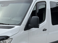 Mercedes Sprinter W907/W910 2018- Wiatrołapy wsuwane (2 szt, Heko) zdjęcia 3