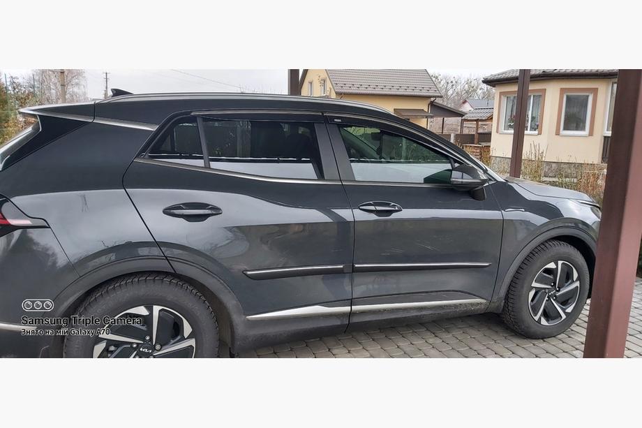 Kia Sportage 2021- Owiewki szyb z chromowaną listwą Niken (do SWB, 4 szt.) Zdjęcia 6