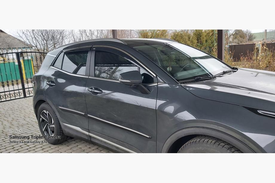 Kia Sportage 2021- Owiewki szyb z chromowaną listwą Niken (do SWB, 4 szt.) Zdjęcia 4