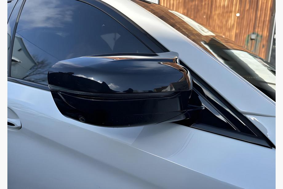 BMW Seria 5 G30/G31 2017–2023 Nakładki na Lusterka M-Look (2 szt) Zdjęcia 4